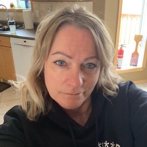 Meet your Posher, Petra